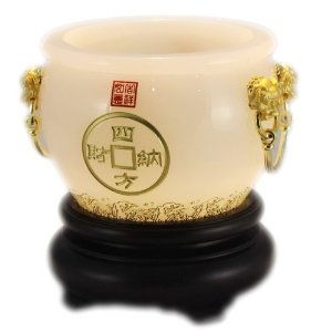品鑒德寶城琉璃玉擺件 集辦公風(fēng)水、家居裝飾與贈(zèng)禮佳品于一身的聚寶盆